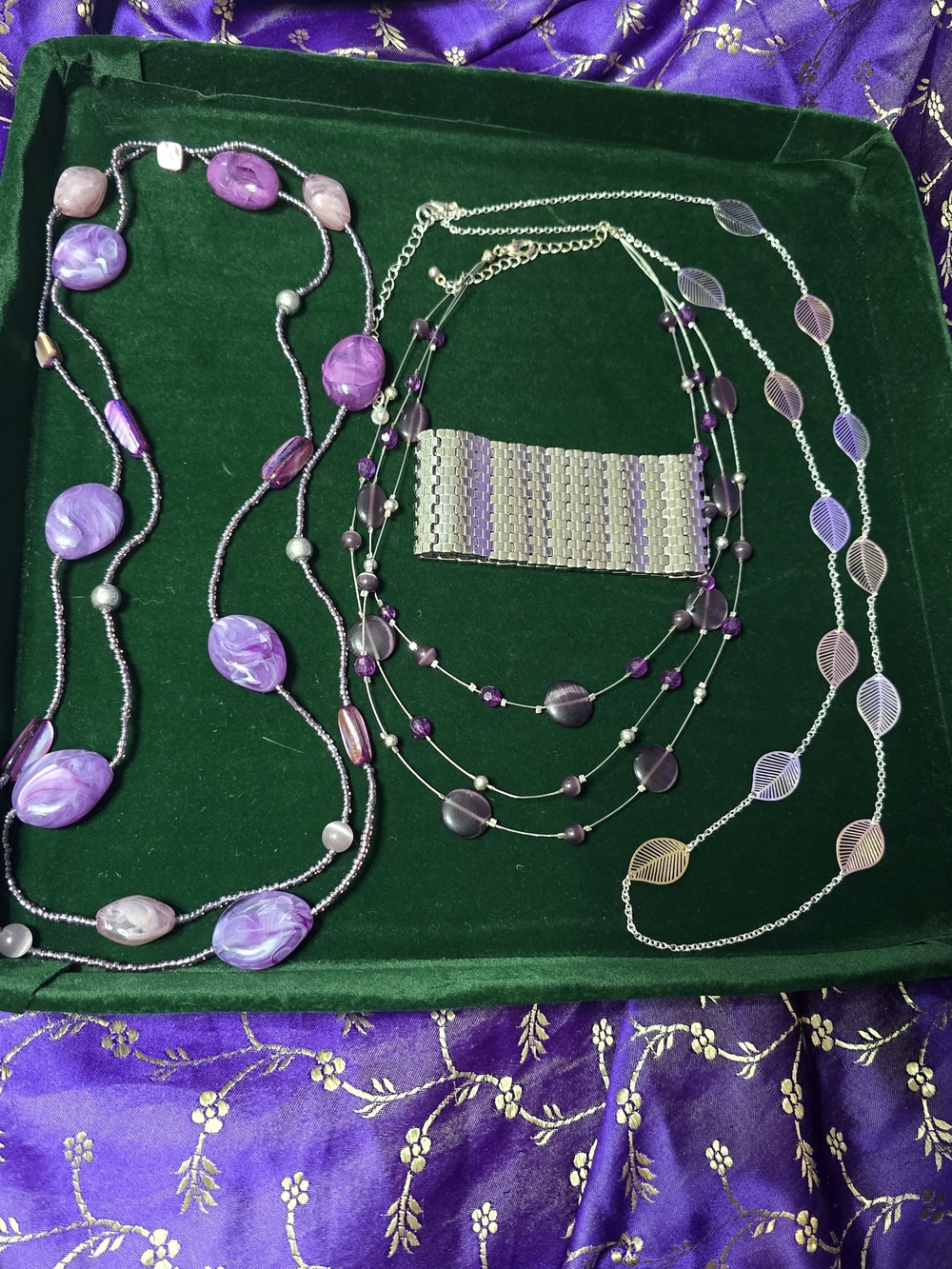 Purple Fashion Jewelry Lot – 3 Necklaces & Stretch Bracelet | Cat’s Eye, Acrylic